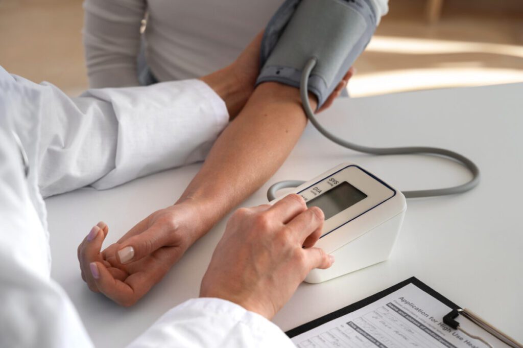 High Blood Pressure (Hypertension): Symptoms, Causes and Treatments